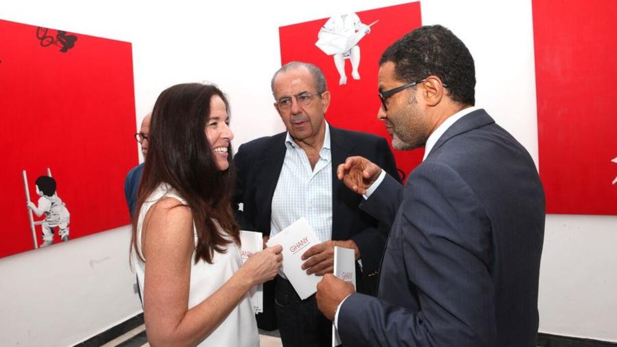 Saïd Rkaibi, enchanté par l'exposition, a partagé son enthousiasme avec Kristi Jones.
