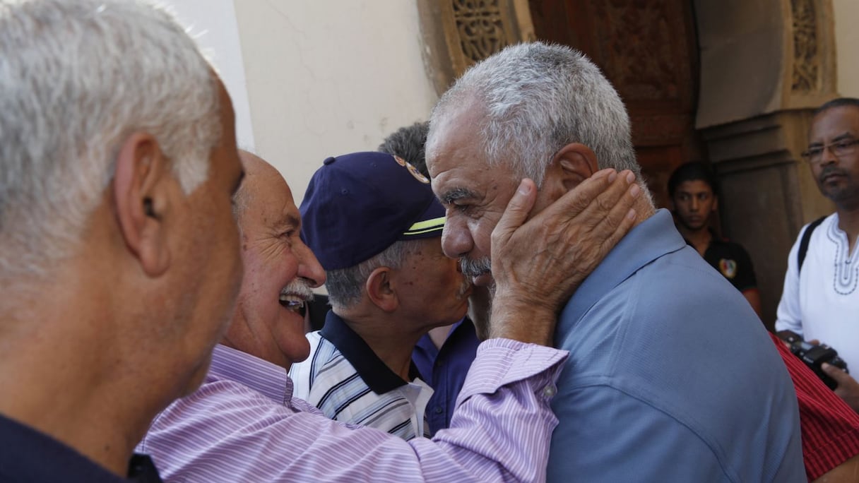Deux noms prestigieux du football marocain : Abdelhak Rizkallah, alias Mendouza, ancien joueur de Racing de Casablanca, et Hassan Akesbi, ancien attaquant du FUS

