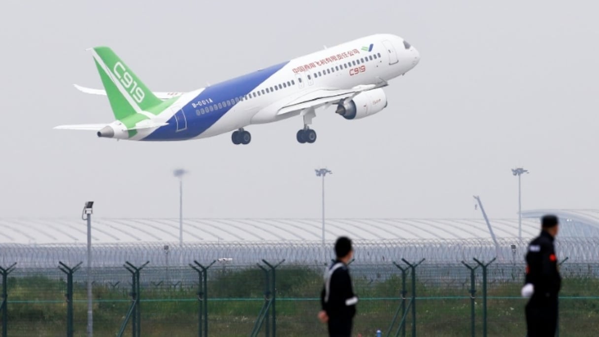 Le C919 a décollé depuis l'aéroport international de Shanghai. 
