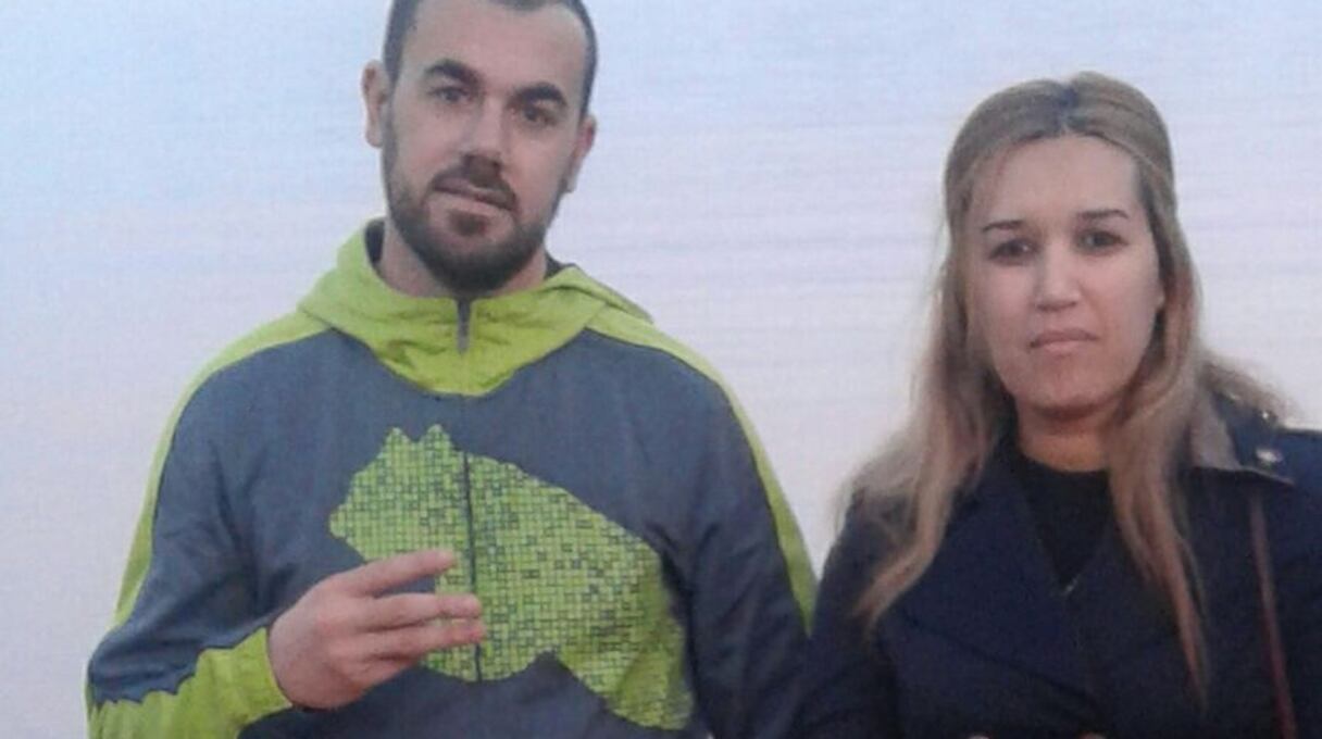 Nawal Ben Aïssa en compagnie de Nasser Zefzafi.
