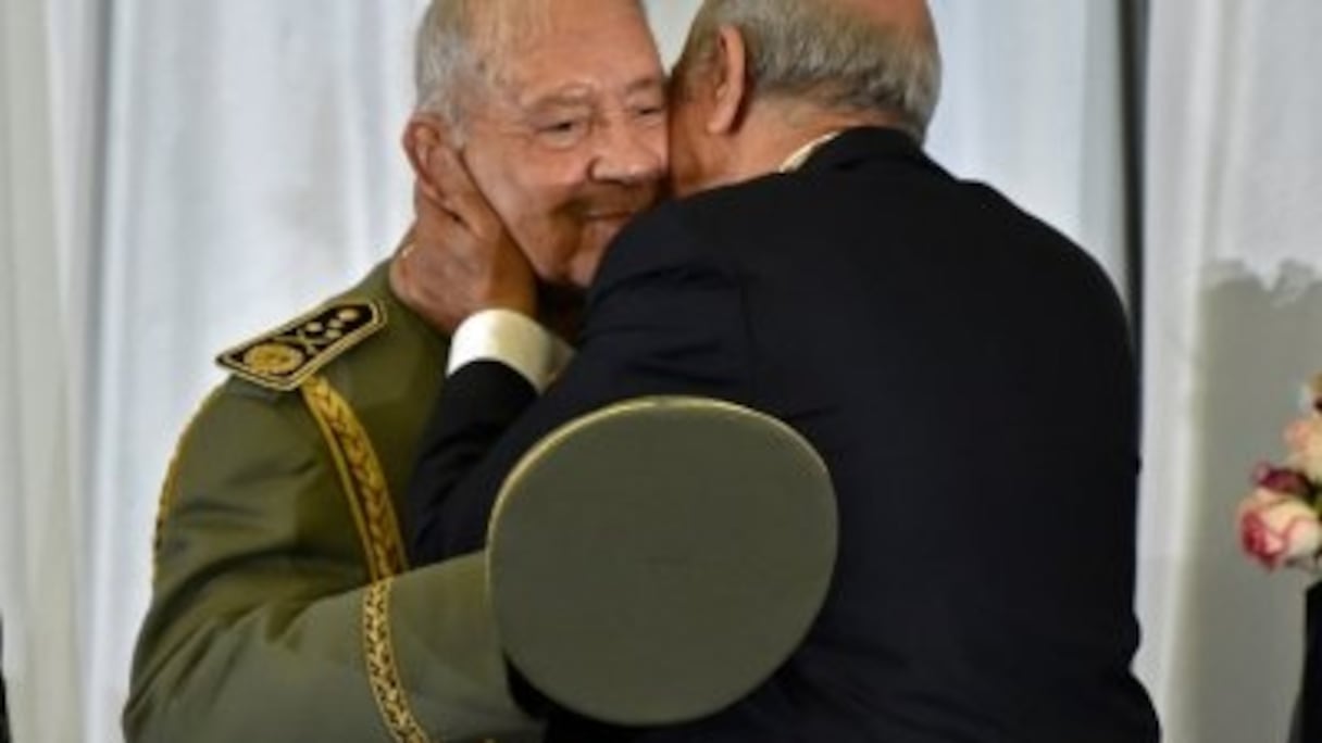 Le président Abdelmajid Tebboune et le Général Ahmed Gaïd Salah: est-ce le baiser de la mort? 
