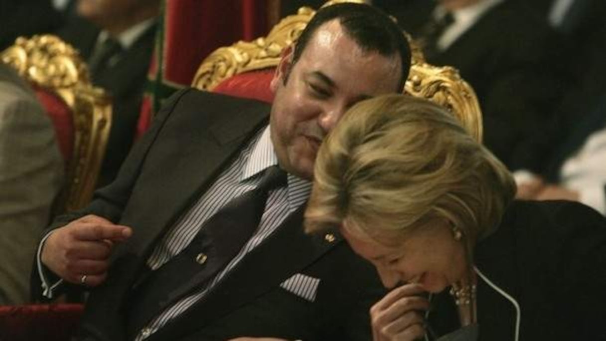 Les dirigeants américains n'ont eu de cesse de saluer le modèle marocain, seul îlot de paix dans un océan arabe de troubles. Ici, le roi Mohammed VI avec l'ex-secrétaire d'Etat US, Hillary Clinton.
