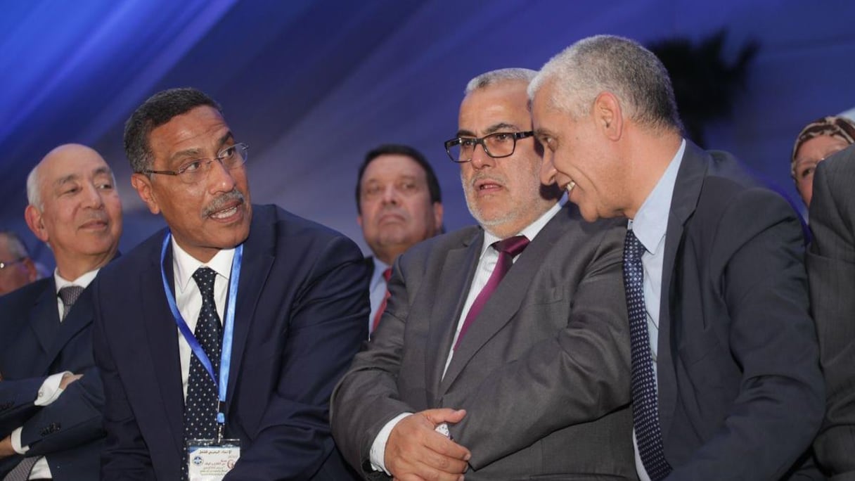 Miloudi Moukharik, SG de l'UMT, Abdelilah Benkirane, chef du gouvernement et Rachid Talbi Alami, président de la Chambre des représentants.
