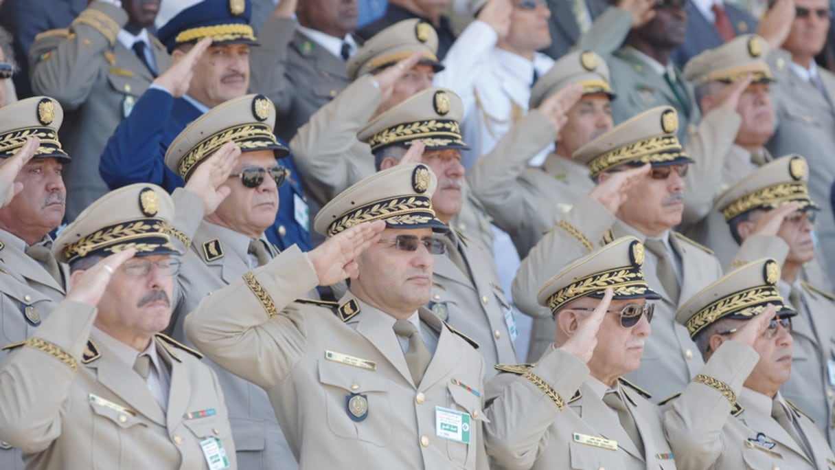 L'Algérie est toujours sous la botte de la dictature militaire.
