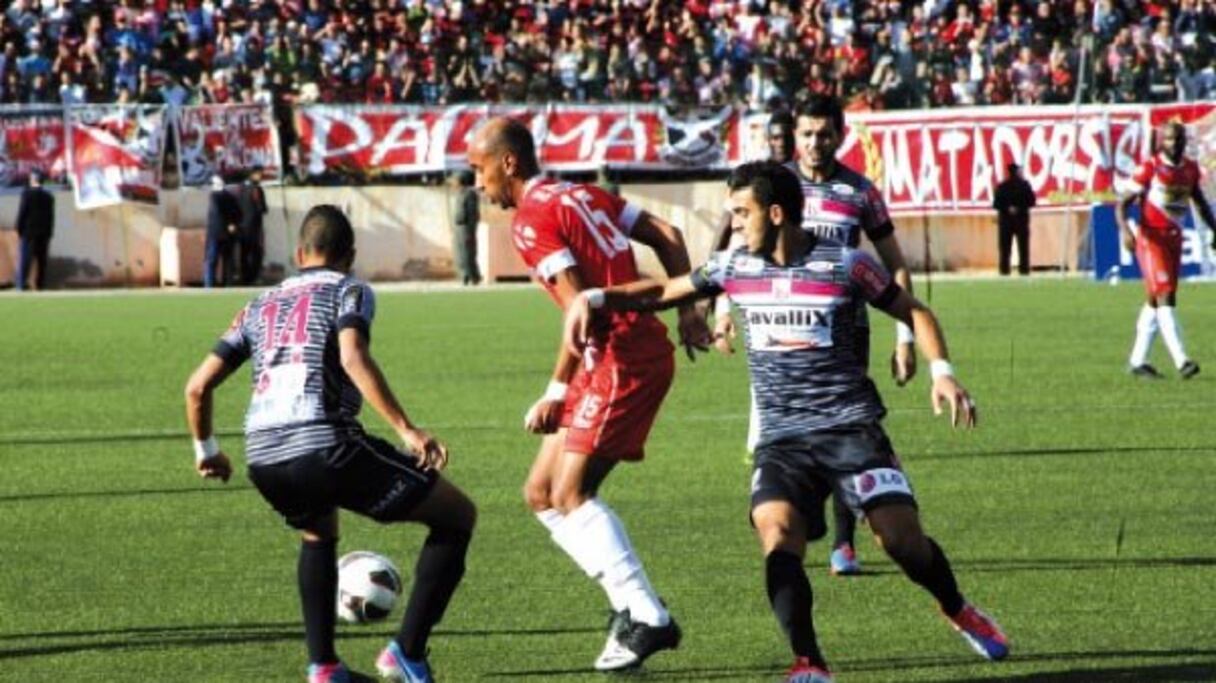 Le FUS et  KACM se disputent la deuxième place de la Botola Pro
