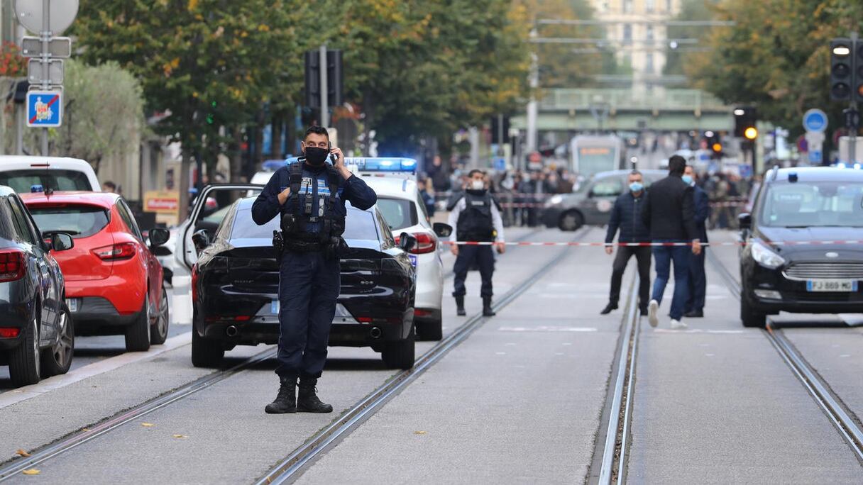 Attaque au couteau à Nice, ce jeudi 29 octobre, deux morts selon un bilan provisoire. 
