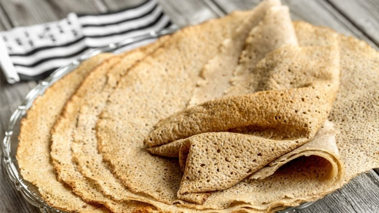 Le voleur a mangé des crêpes tout en ayant la police aux trousses.
