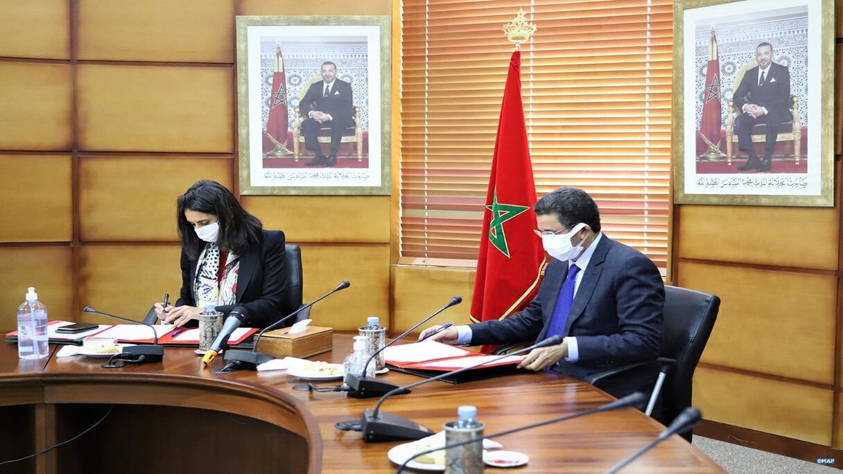 M’Hammed Abdenabaoui, procureur général du Roi, président du ministère public et Nadia Fettah Alaoui, ministre du Tourisme, de l’artisanat et du transport aérien.
