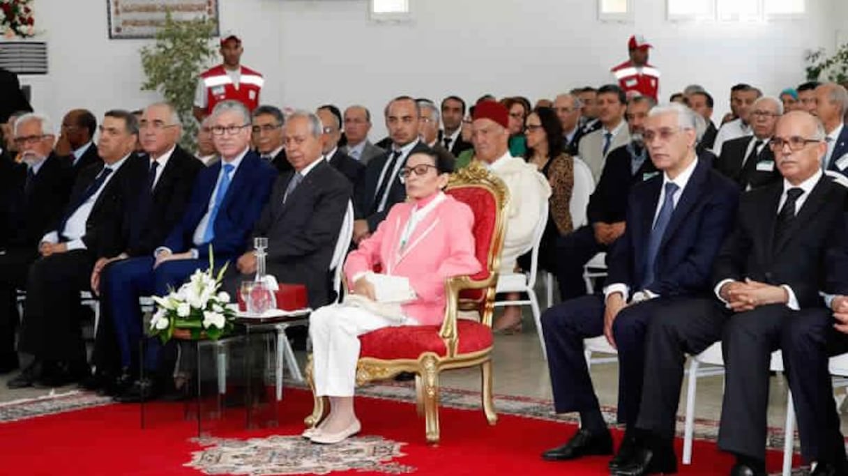 La princesse Lalla Malika, présidente du Croissant rouge marocain a présidé les festivités de célébration de la Journée mondiale de la Croix rouge
