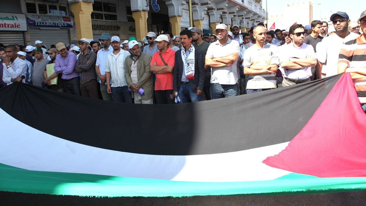 Un large drapeau palestinien ouvrira cette marche de la douleur. L'heure est pour l'instant au deuil et à la méditation. Mais à l'espoir, aussi.
