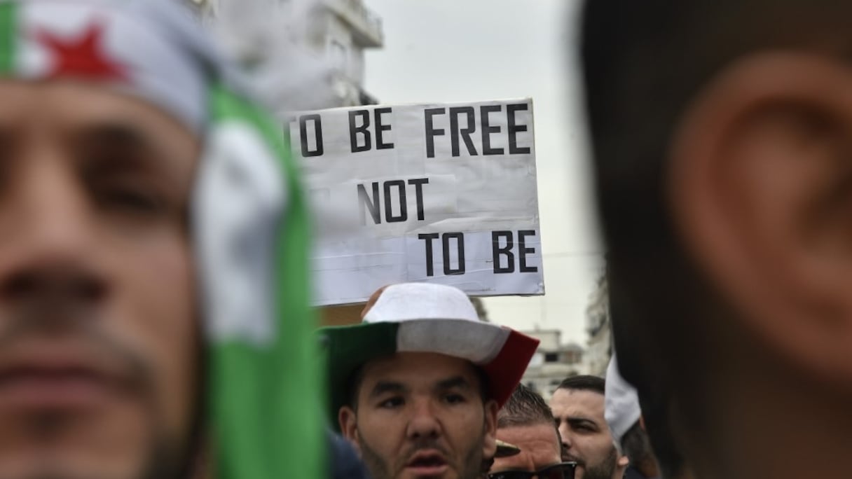 Lors de nouvelles manifestations à Alger, le vendredi 24 mai 2019.
