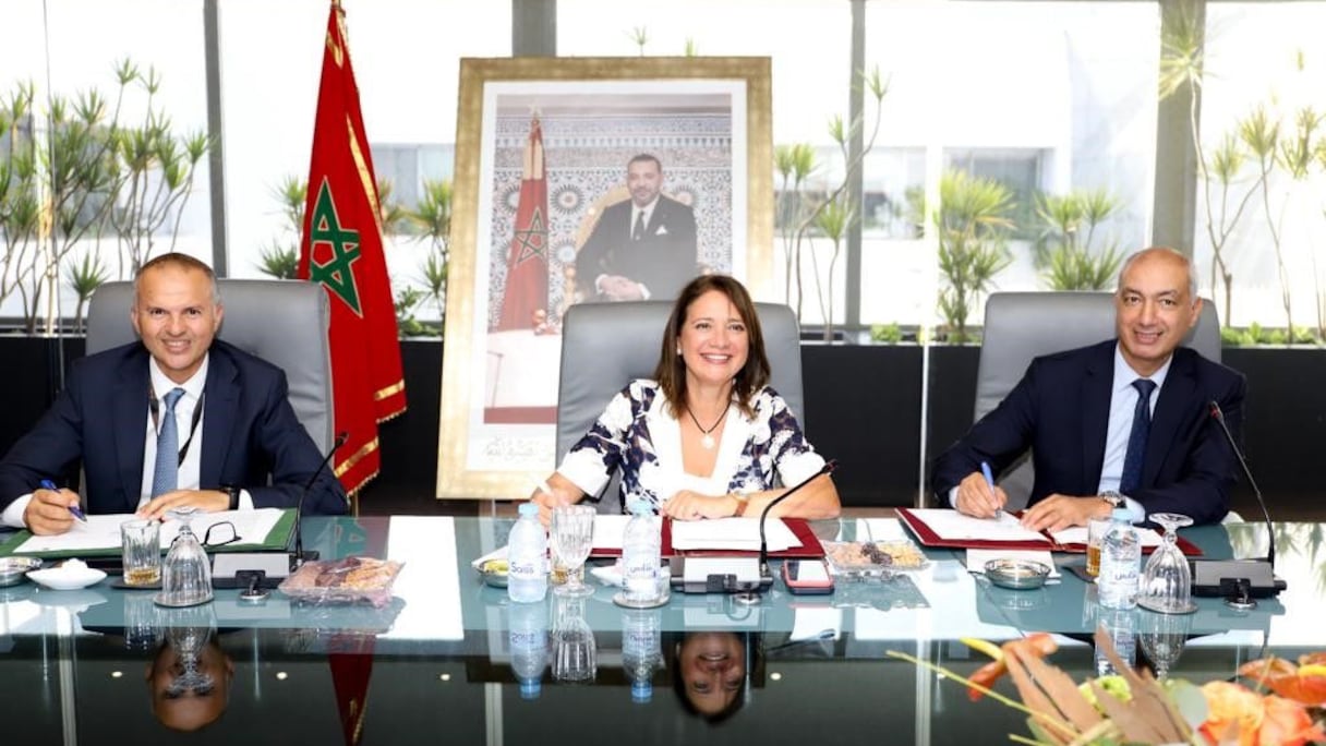 Attijariwafa bank et Injaz Al-Maghrib ont signé une nouvelle convention de partenariat, jeudi 6 octobre 2022.
