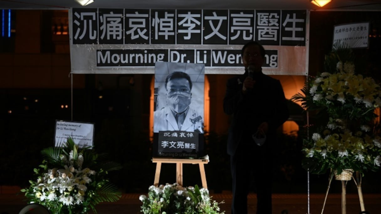 Veillée funèbre pour le docteur chinois Li Wenliang, mort après avoir contracté le nouveau coronavirus, le 7 février 2020 à Hong Kong.
