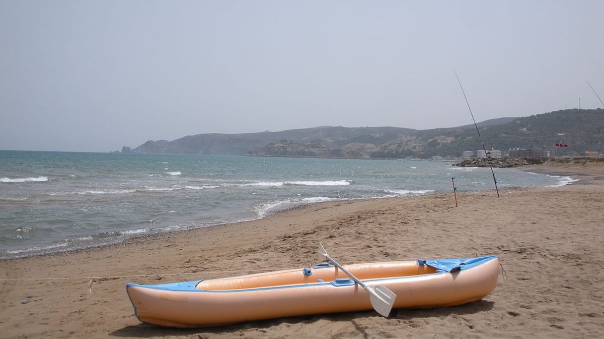 Plage de Saïdia (Oriental). En 1883, le Sultan Hassan 1er y fait construire une casbah. Le premier pacha en fut Si Allal ben Mansour El Bokhari, qui, selon le témoignage de voyageurs français en 1887, y aurait vécu avec seulement deux soldats marocains pour toute garnison.
