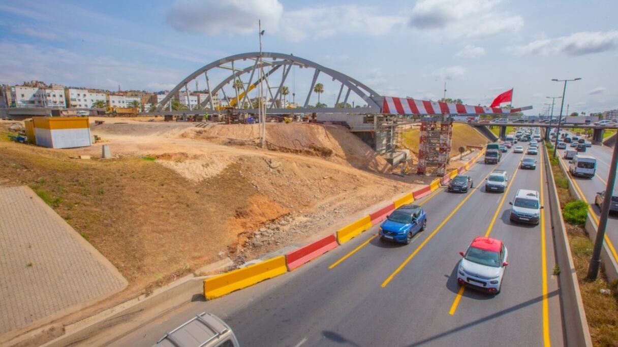 Illustration du pont bow-string sur l'autoroute urbaine A3 à Casablanca
