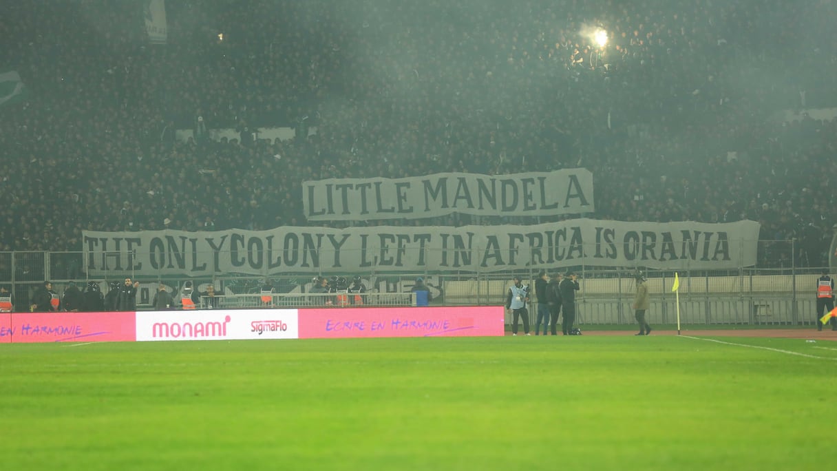 Le message du public du Raja à Mandla Mandela, petit-fils de l'ancien dirigeant sud-africain Nelson Mandela.
