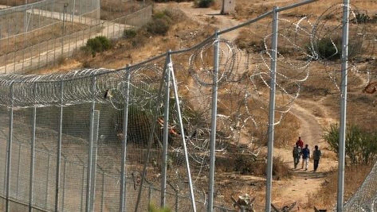 La frontière du préside occupé de Melilla. 
