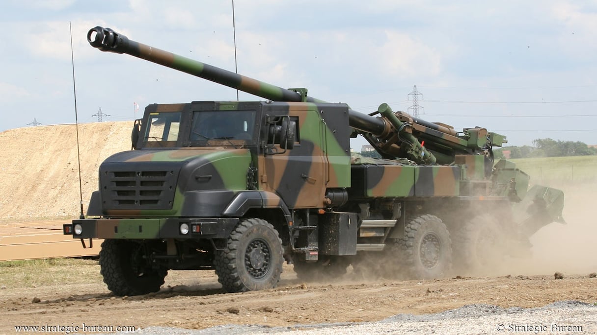 Le camion Caesar fabriqué par Nexter, équipé d’un système d’artillerie
