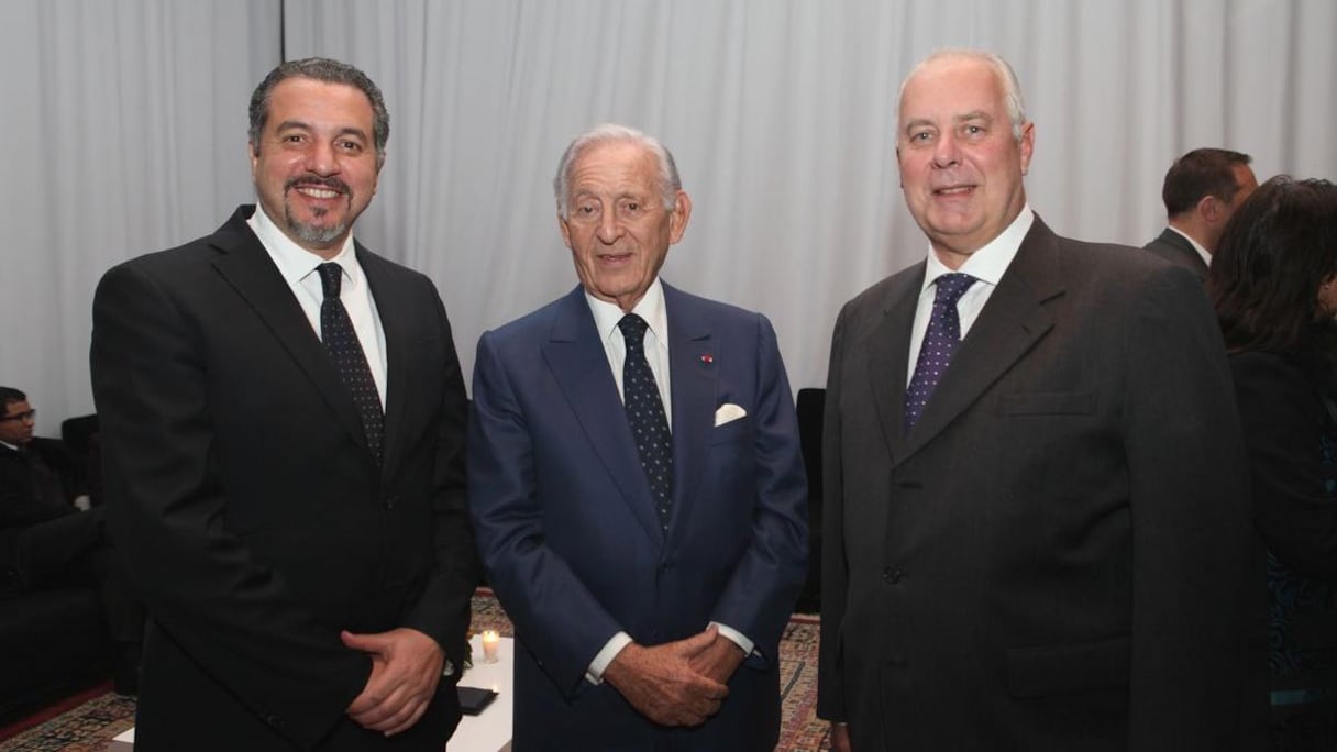 Hamid Bentahar, du groupe Accor, Othman Benjelloun (BMCE), Antoine Guego (DG Accor Afrique & Océan Indien).
