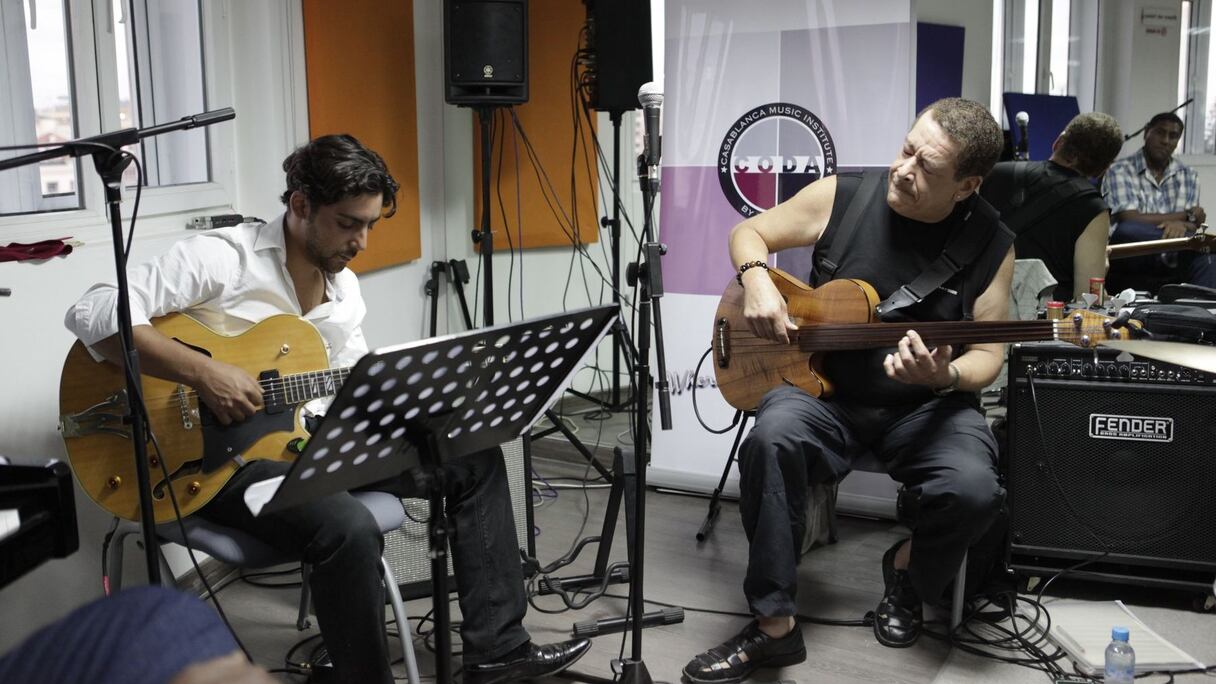 Les musiciens s'écoutent, se répondent, tissent un ineffable, enivrant dialogue.
