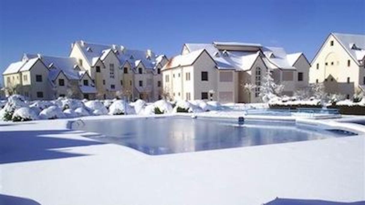 Magie d'Ifrane, déroulée comme un conte de cristal.
