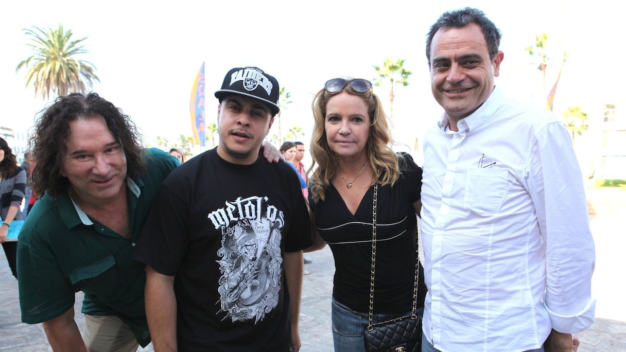 Une belle photo réunissant artistes et organisateurs : ici, Ahmed Ghiyat, Si Simo, Valérie Morales et Rachid Andaloussi
