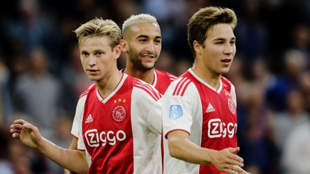 À gauche, Frenkie De Jong, coéquipier d'Hakim Ziyech à l'Ajax Amsterdam.
