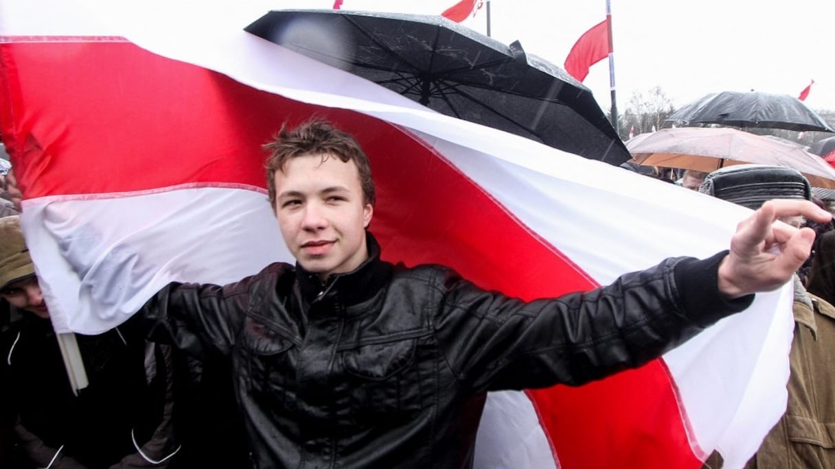 L'ancien rédacteur en chef de la chaîne d'opposition biélorusse Telegram '@nexta_tv', Roman Protassevitch, lors d'un rassemblement 'Freedom Day', à Minsk, en Biélorussie, le 25 mars 2012. 
