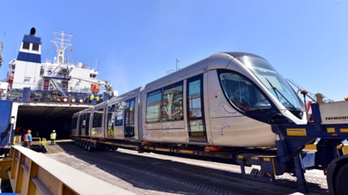 Livraison d'une rame du tramway Citadis-Alstom
