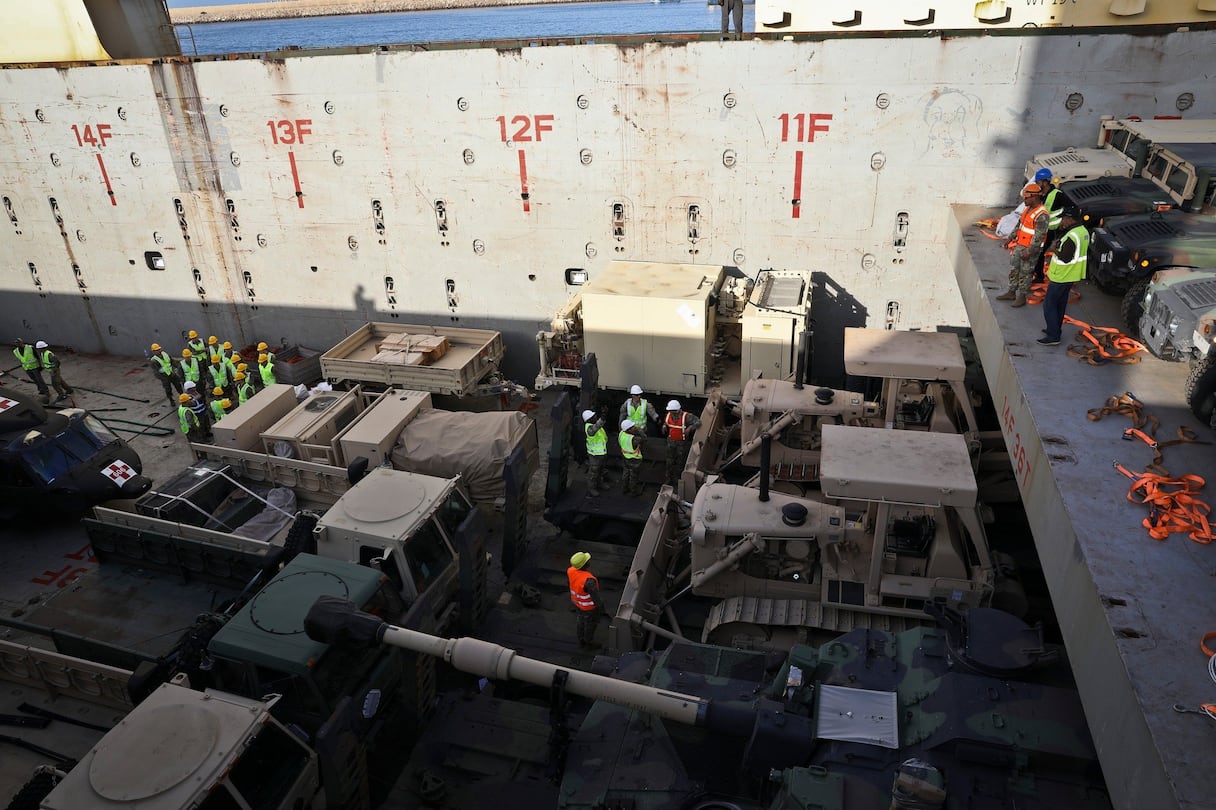 Arrivée à Agadir du matériel et des équipements américains pour l’exercice militaire African Lion, organisé conjointement par l’Armée américaine et les Forces armées royales.