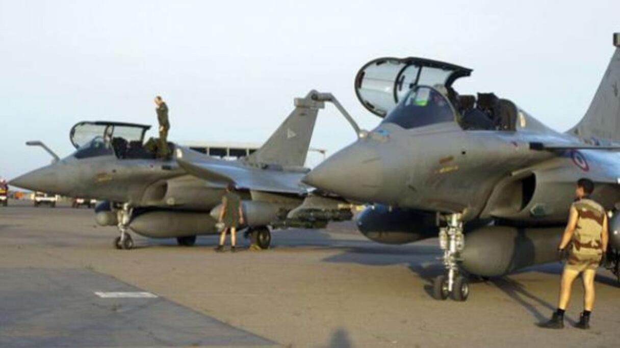 Chasseurs français de type Rafale. 
