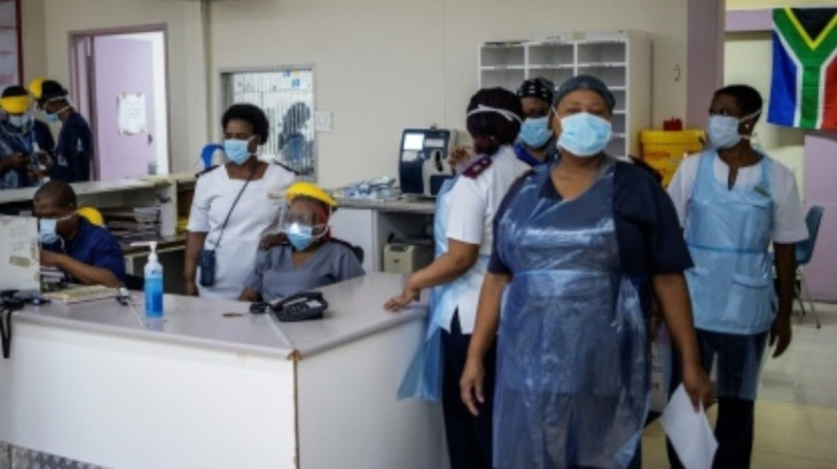 Le personnel de santé sud-africain très touché par le Covid-19. 
