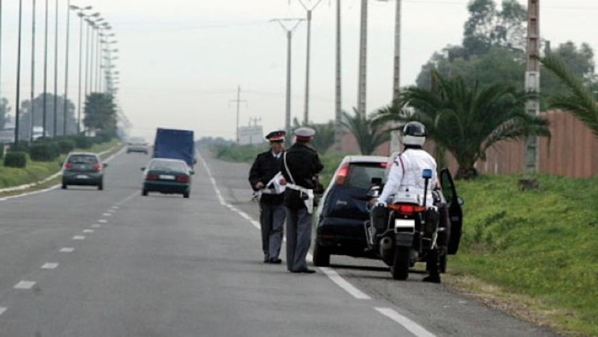 Renforcer les contrôles sur l’autoroute. 
