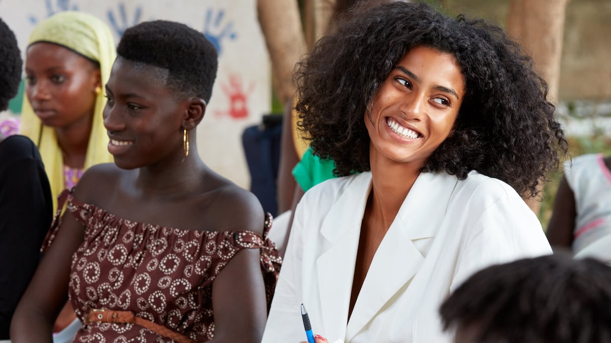 Imaan Hammam, ambassadrice de l'organisation She's the First.
