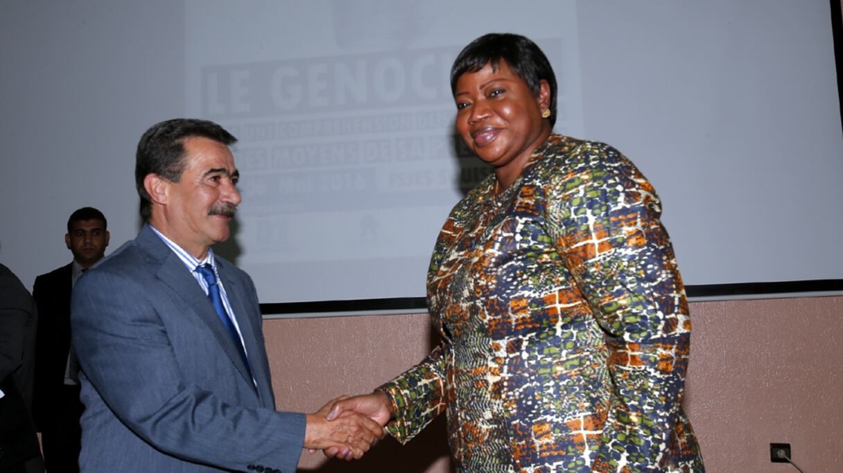 Mohamed Sebbar, secrétaire général du CNDH et Fatou Bensouda, procureure de la Cour pénale internationale.
