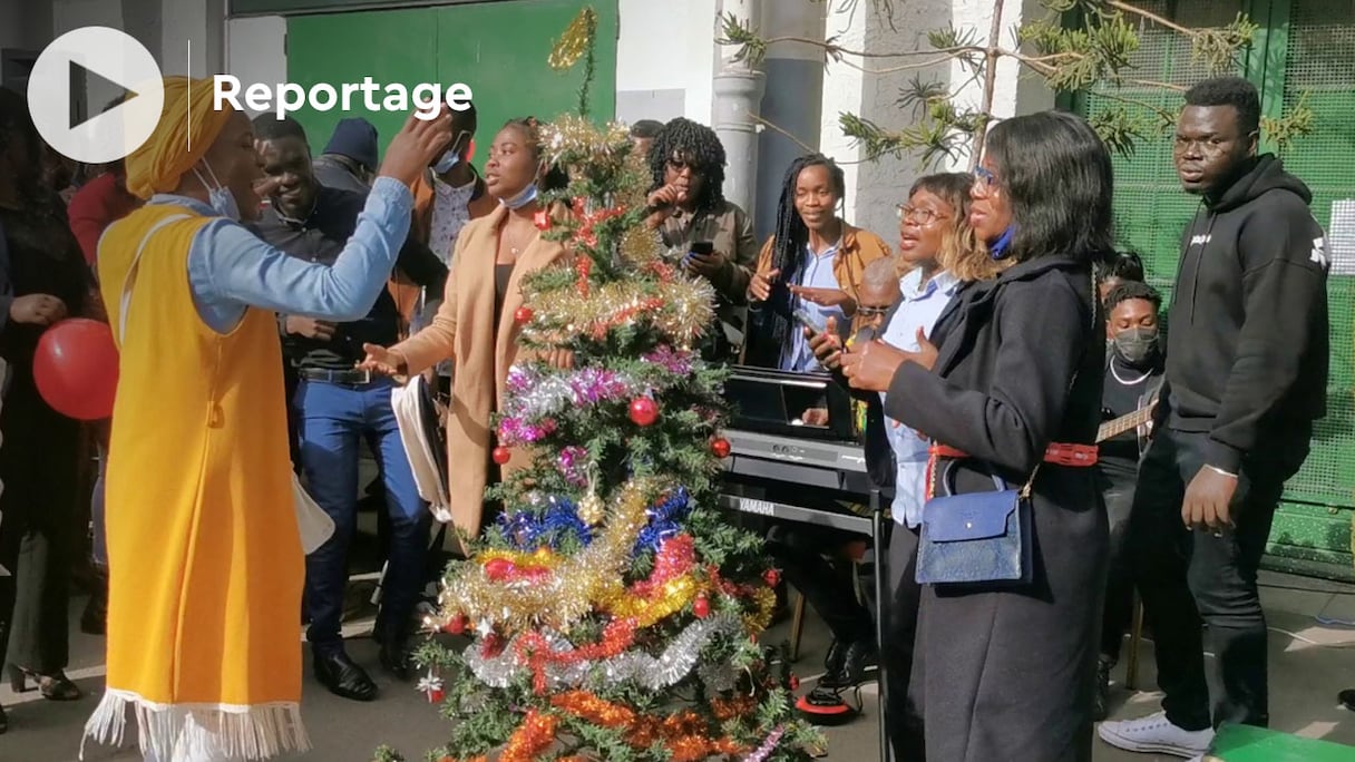 A Casablanca, en l'église Notre-Dame de Lourdes, cette année encore, Chrétiens, Juifs et Musulmans se sont retrouvés le 19 décembre 2021 autour d'une Bûche de la fraternité, à l'initiative de l'association Marocains Pluriels. 
