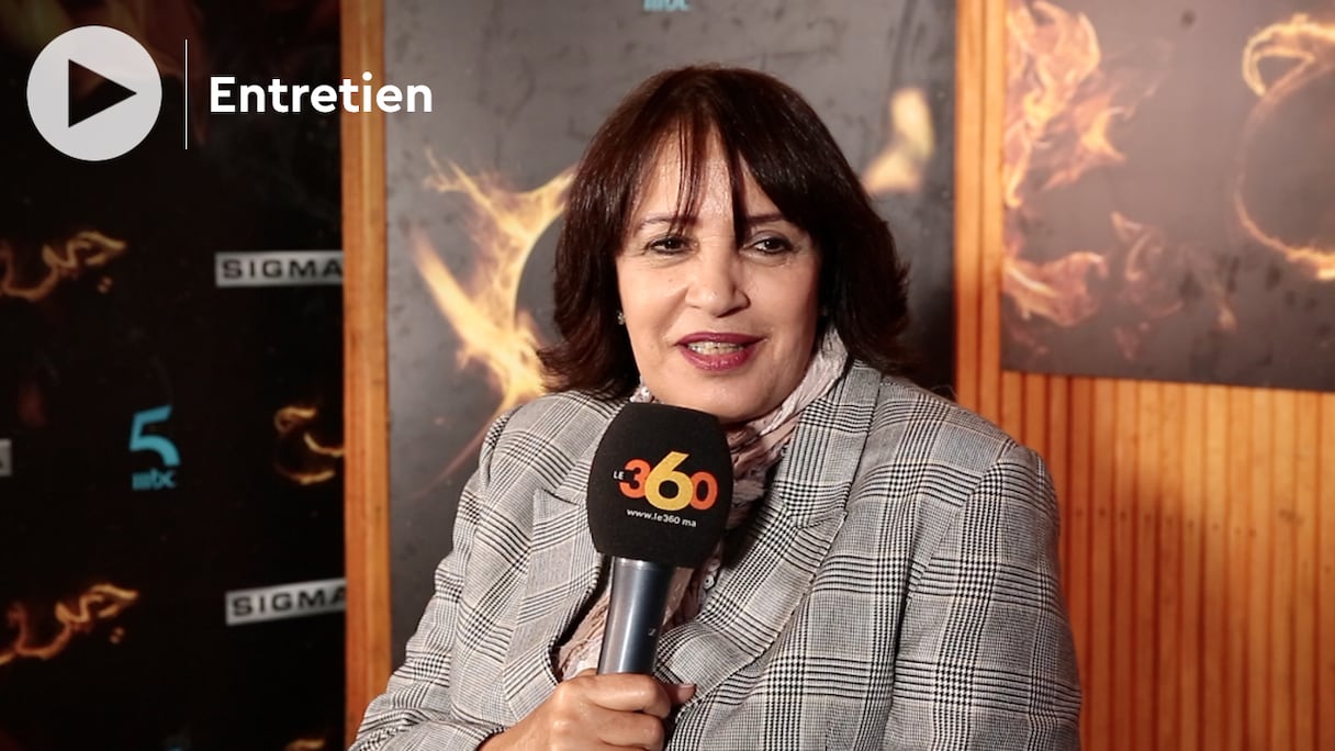 La comédienne Naima Ilyas, à l'affiche de la série «Jorouh», lors d'un entretien avec Le360.
