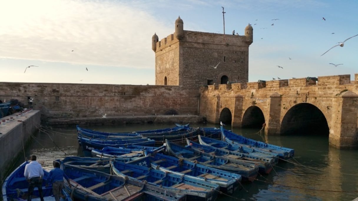 Essaouira et ses célèbres barques de pêcheurs bleues.
