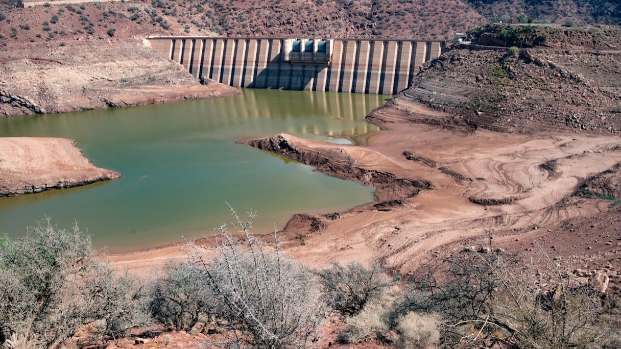 Vue du barrage Abdelmoumen, à quelque 60 kilomètres de la ville côtière marocaine d'Agadir, le 23 octobre 2020. 
