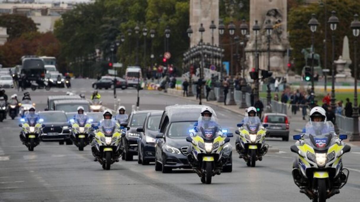 Le convoi conduisant le cercueil de Jacques Chirac aux Invalides, dimanche 29 septembre 2019. 
