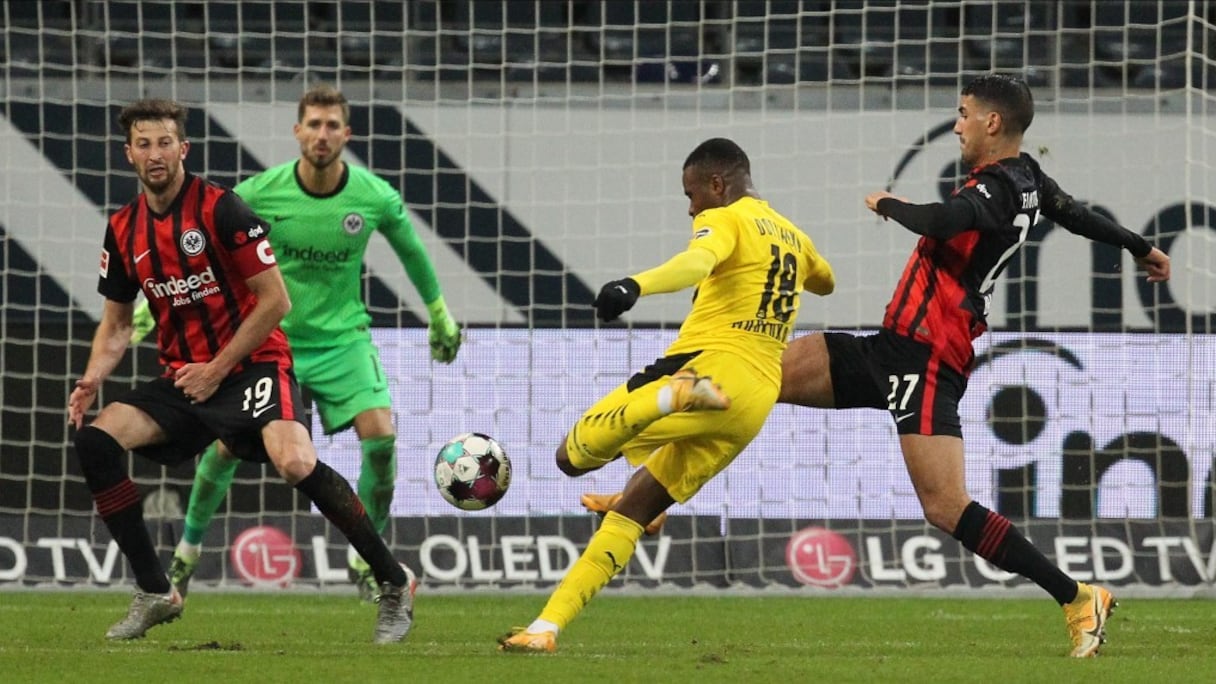 Youssoufa Moukoko attaquant du Borussia Dortmund. 
