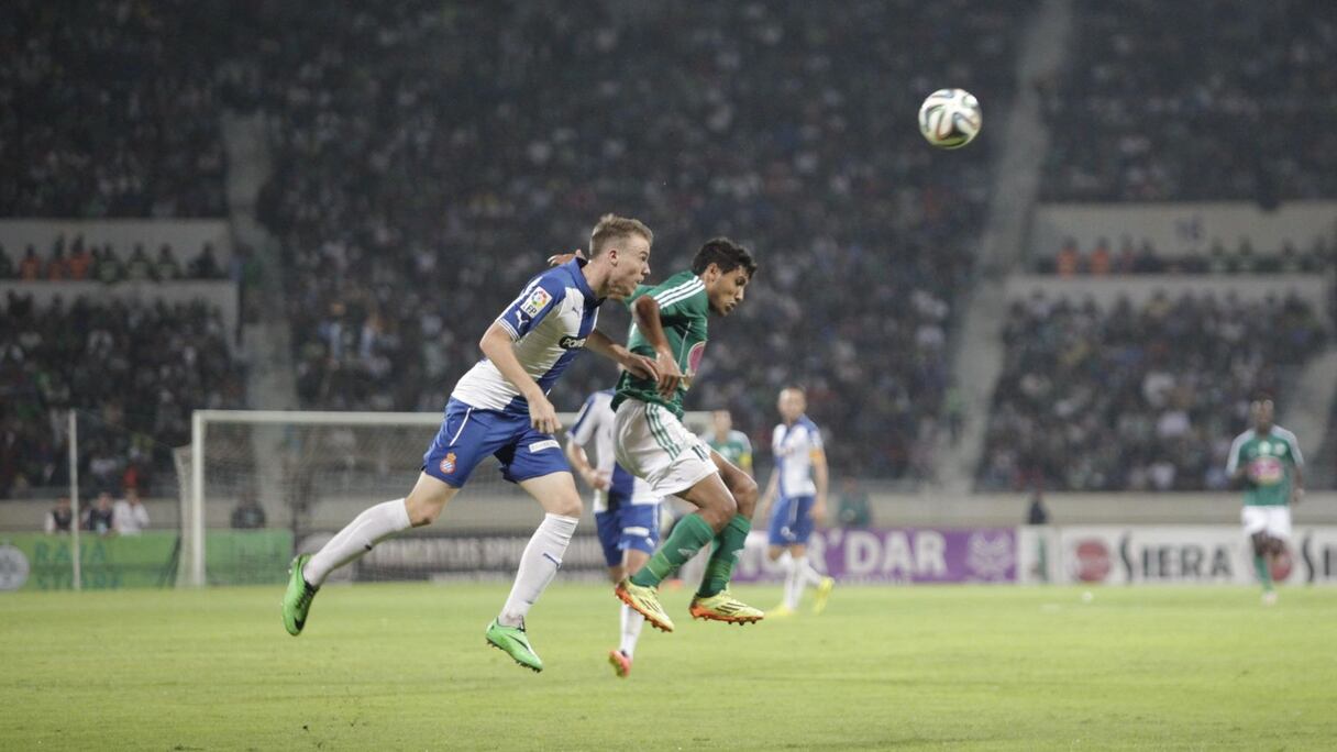 Le match: un véritable bras de fer dans lequel aucune des deux équipes ne parviendra à prendre le dessus.
