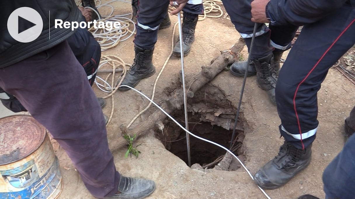 L'opération de sauvetage de Rayan, un enfant de cinq ans coincé depuis le 1er février au fond d'un puits de 32 mètres de profondeur, se poursuit au matin du jeudi 3 février 2022. Une opération délicate, car il faut prévenir tout risque d'éboulement. 
