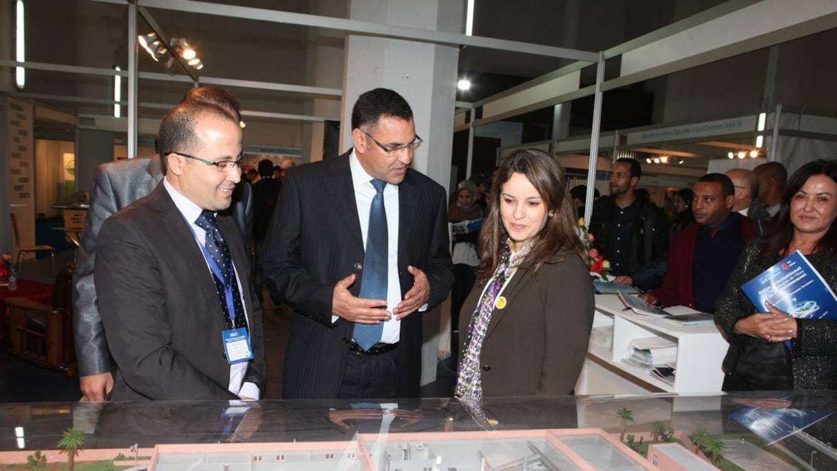 Sont de même promues, à travers des ateliers et des rencontres avec étudiants et écoliers, les bonnes pratiques essentielles à la préservation devenue urgente d'une ressource vitale.  
