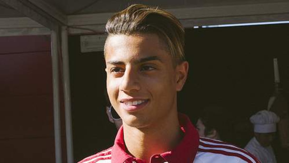 Hachim Mastour pourrait quitter le Milan pour le PSG. 
