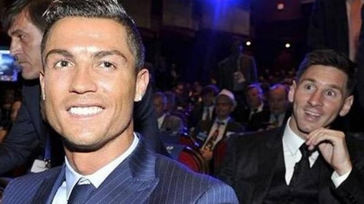 La photobombe de Lionel Messi sur Cristiano Ronaldo. 
