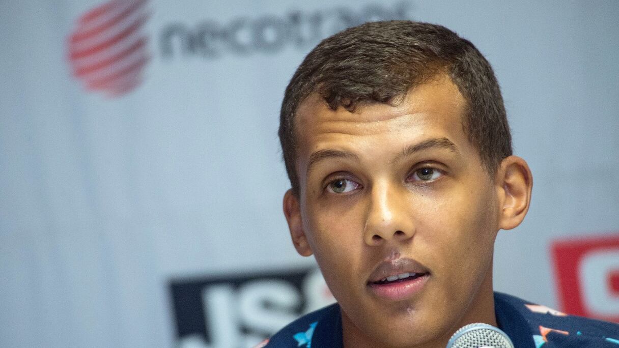 Le musicien, chanteur, compositeur et producteur belge Stromae donne une conférence de presse à Kinshasa, la veille de son concert, le 9 octobre 2015.
