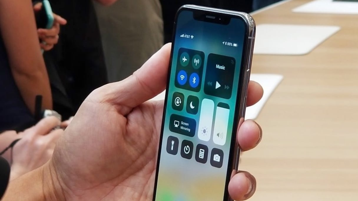 L'iPhone X.
