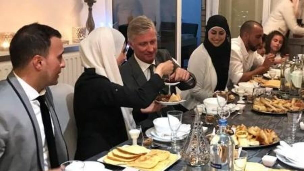 Le roi Philippe a participé, lundi soir, à un iftar à Gand. 
