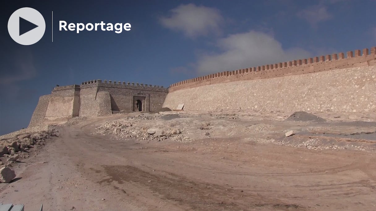 L’entrée principale de la Kasbah d'Agadir Oufella a été déblayée et son gigantesque portail a pu être retrouvé, après avoir été caché sous les décombres consécutifs au séisme d'Agadir de 1960. 
